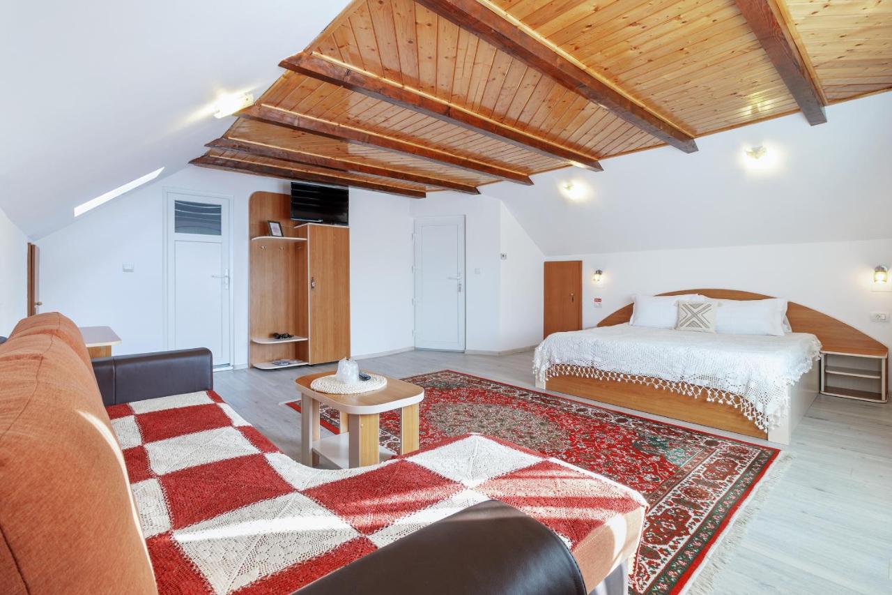 Casa Elia Βίλα Μπραν Εξωτερικό φωτογραφία